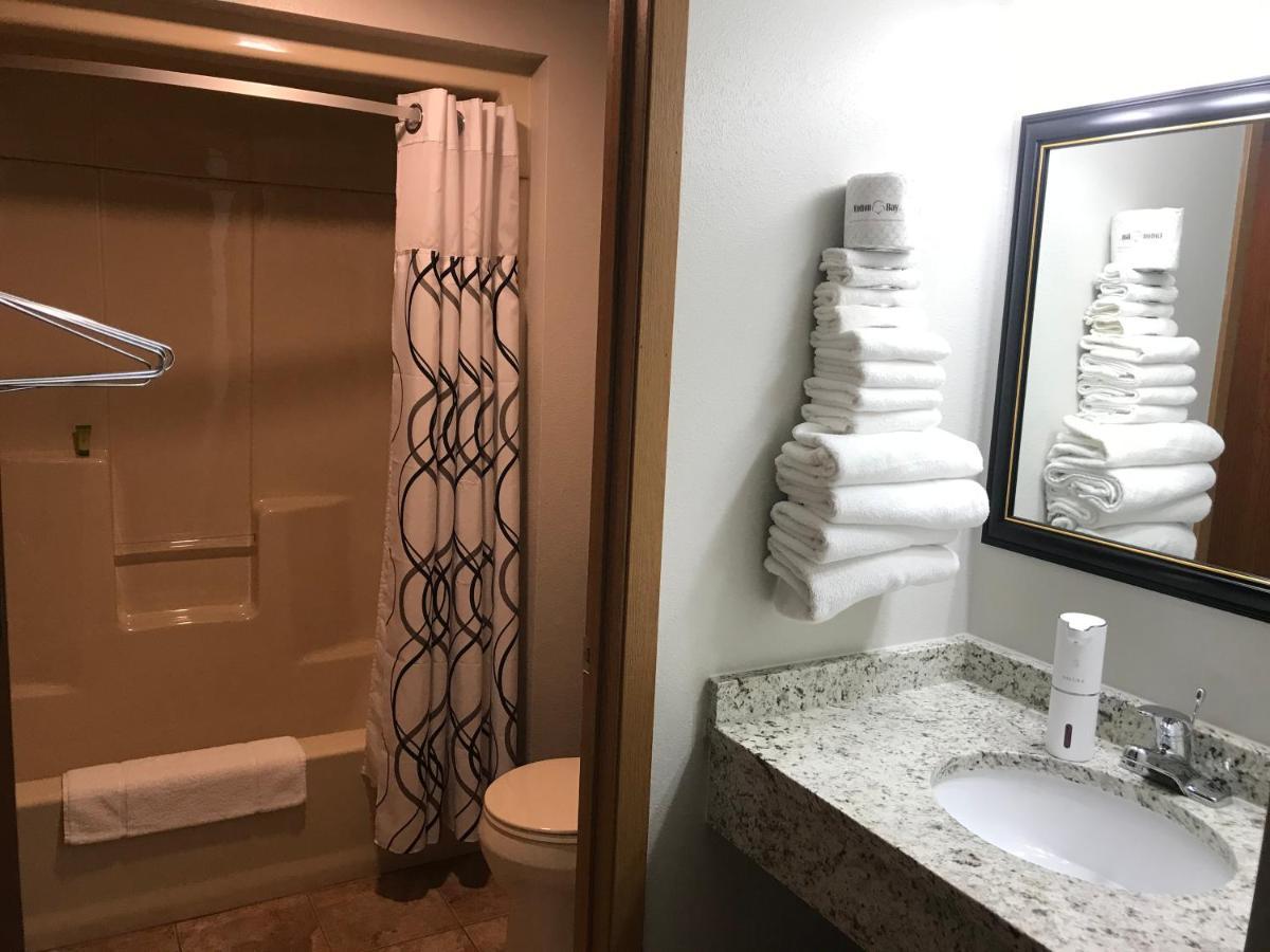 מוניסינג North Star Hotel Pictured Rocks מראה חיצוני תמונה