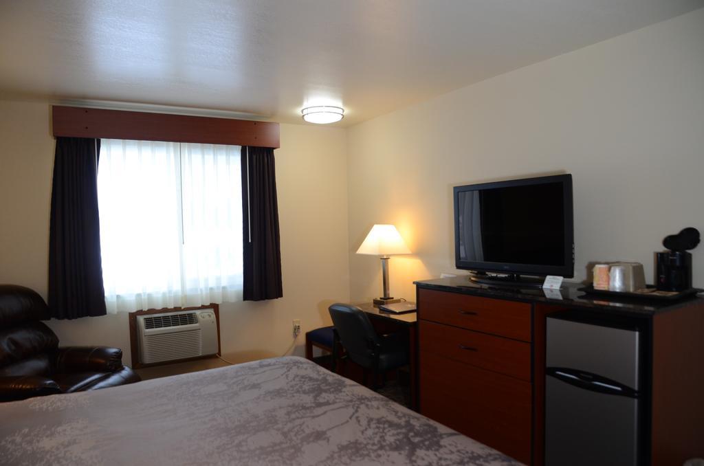 מוניסינג North Star Hotel Pictured Rocks מראה חיצוני תמונה