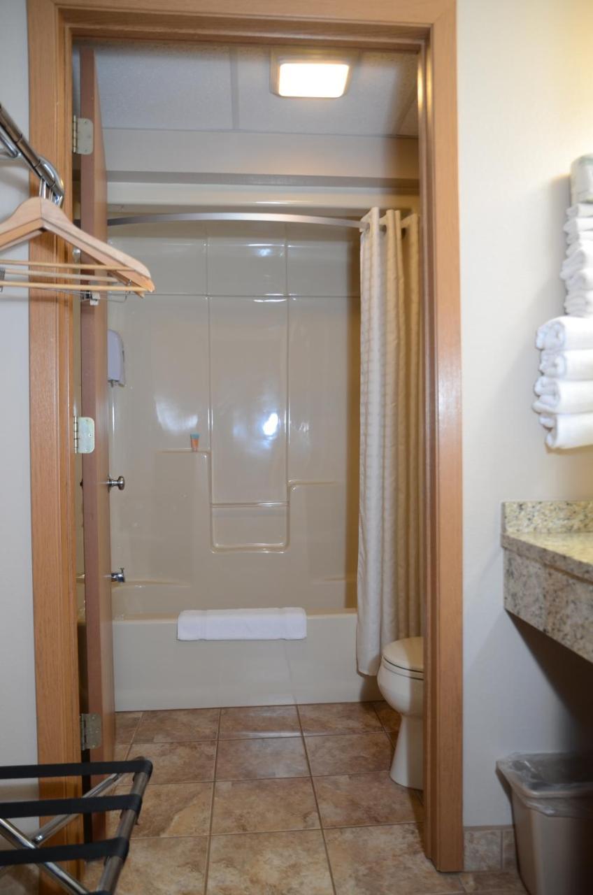 מוניסינג North Star Hotel Pictured Rocks מראה חיצוני תמונה